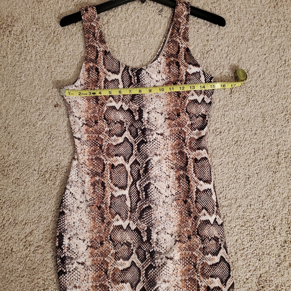 True Religion Bodied Python Bodycon Dress Size Large - Picture 5 of 10